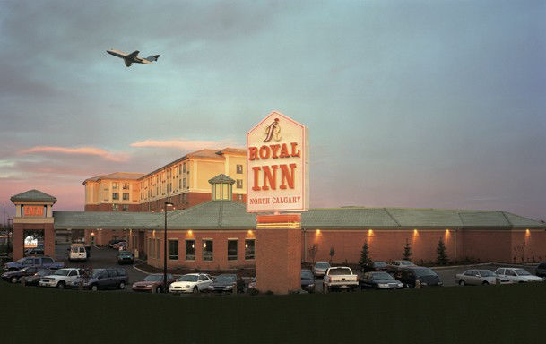 Royal Calgary, Trademark Collection By Wyndham Hotel 3*